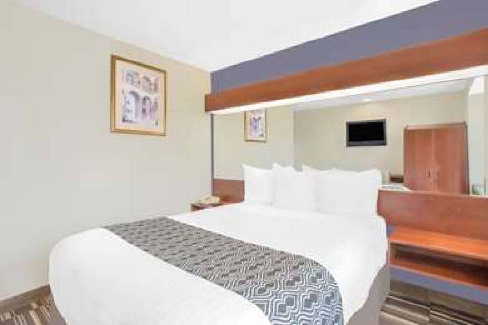 Microtel Inn & Suites By Wyndham Bentonville 4