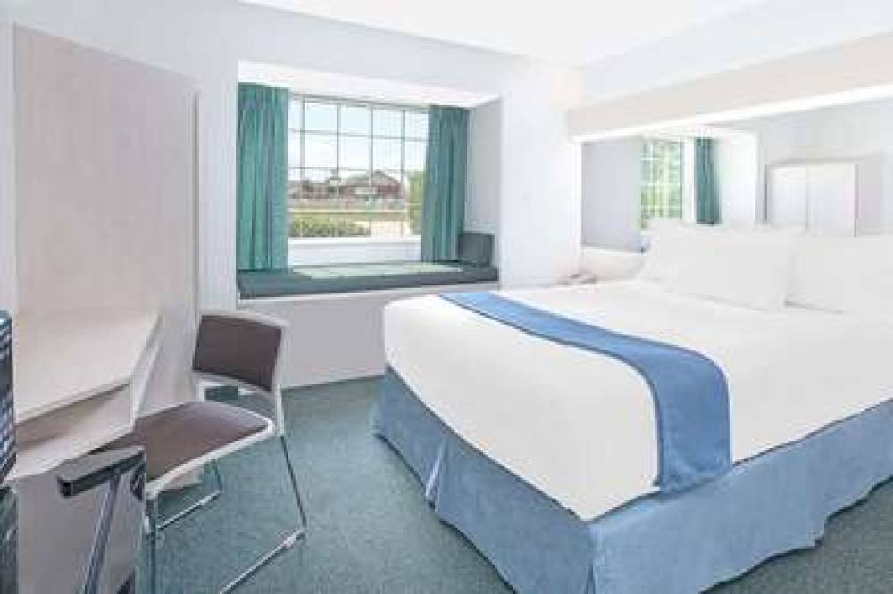 MICROTEL INN & SUITES BY WYNDHAM BR 8