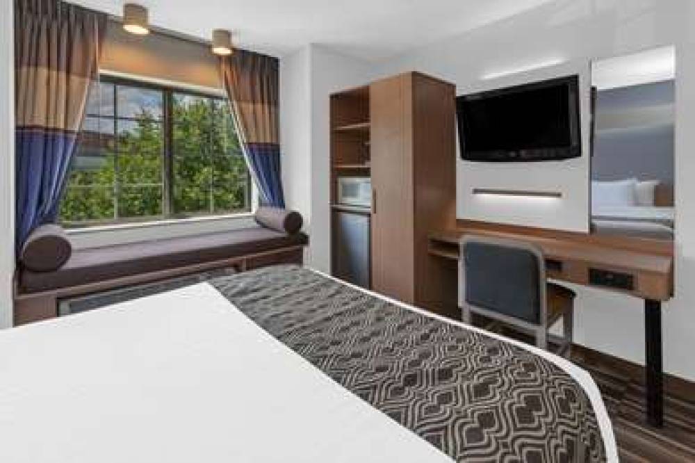 Microtel Inn & Suites By Wyndham BWI Airport Baltimore 9