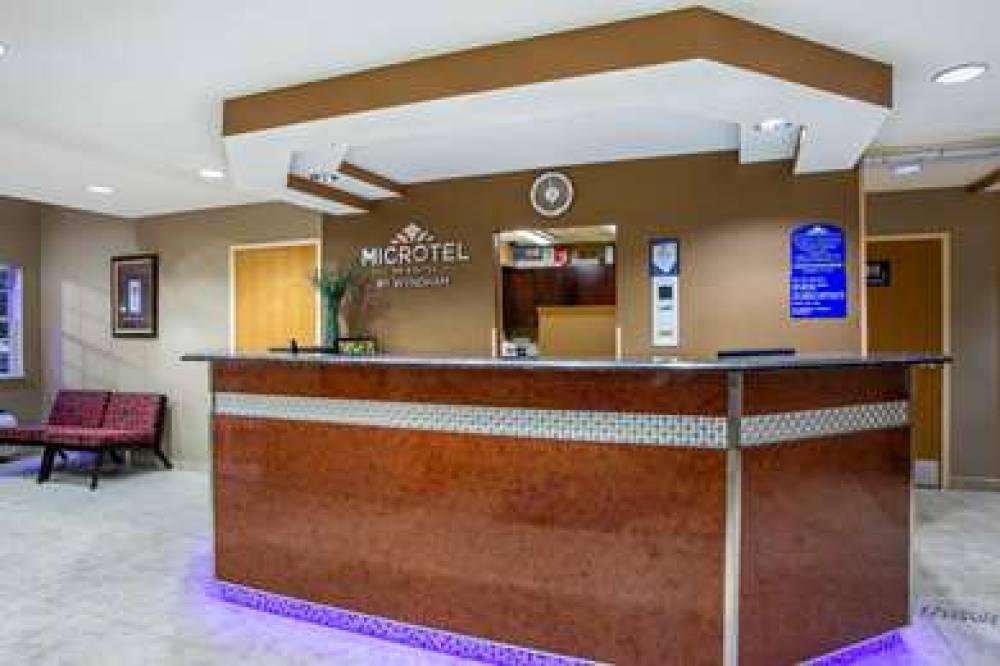 Microtel Inn & Suites By Wyndham Charleston South 5