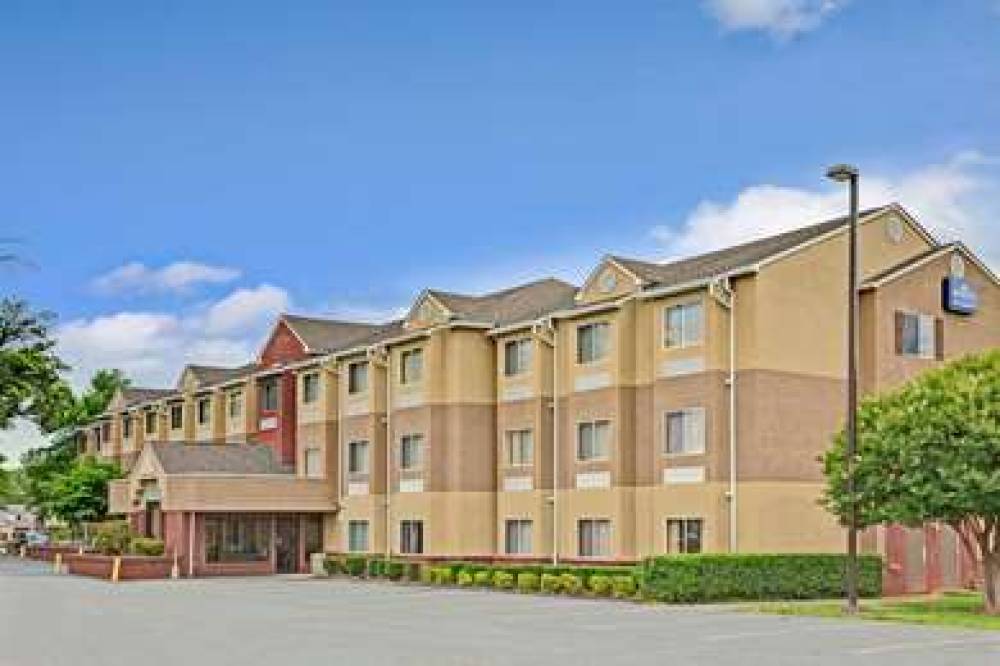 Microtel Inn & Suites By Wyndham Cornelius/Lake Norman 3