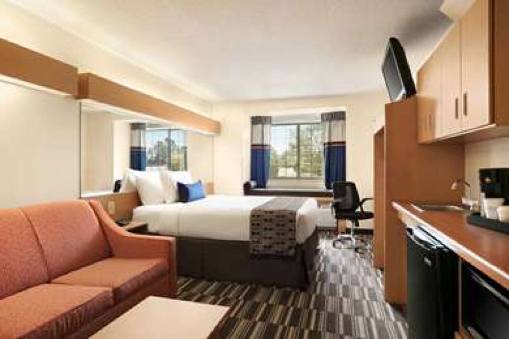Microtel Inn & Suites By Wyndham Culpeper 10