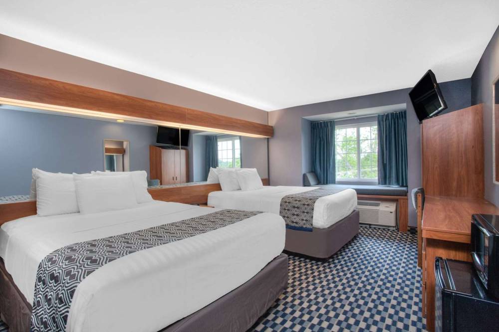 Microtel Inn & Suites By Wyndham Dover 6
