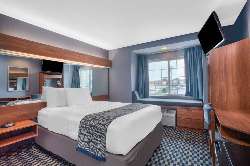Microtel Inn & Suites By Wyndham Dover 3