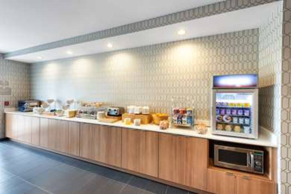 MICROTEL INN & SUITES BY WYNDHAM FA 10