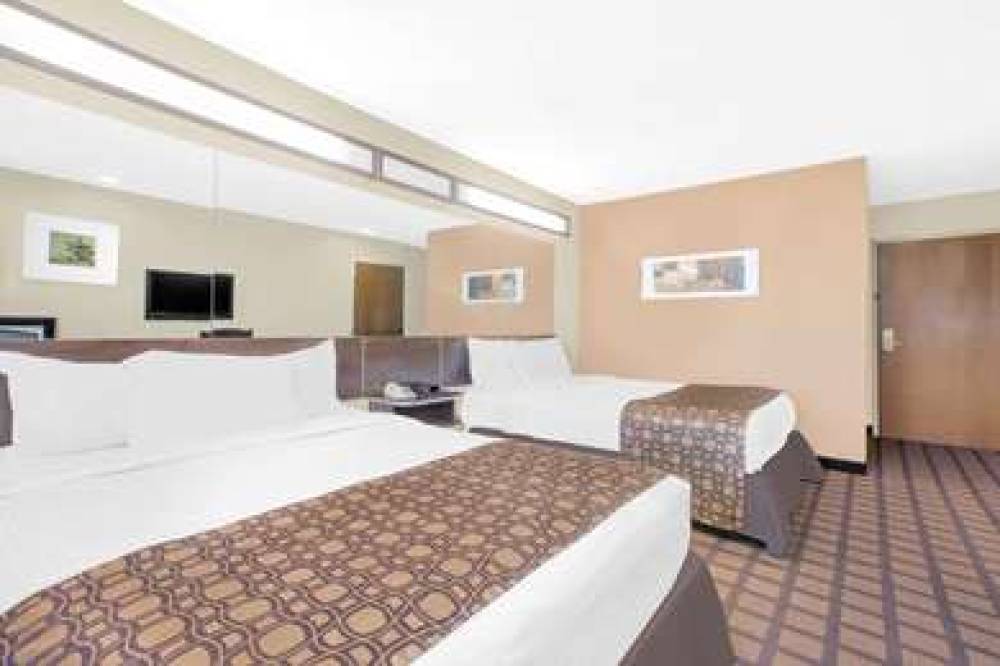Microtel Inn & Suites By Wyndham Franklin 10