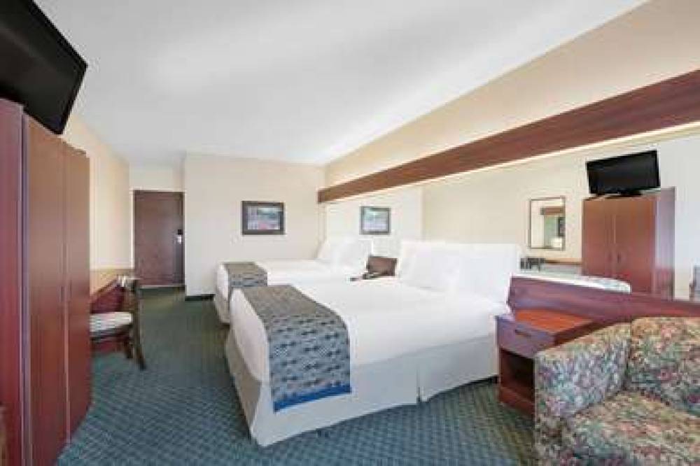 MICROTEL INN & SUITES BY WYNDHAM HA 9