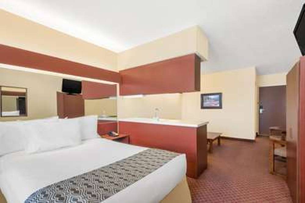 MICROTEL INN & SUITES BY WYNDHAM HA 10