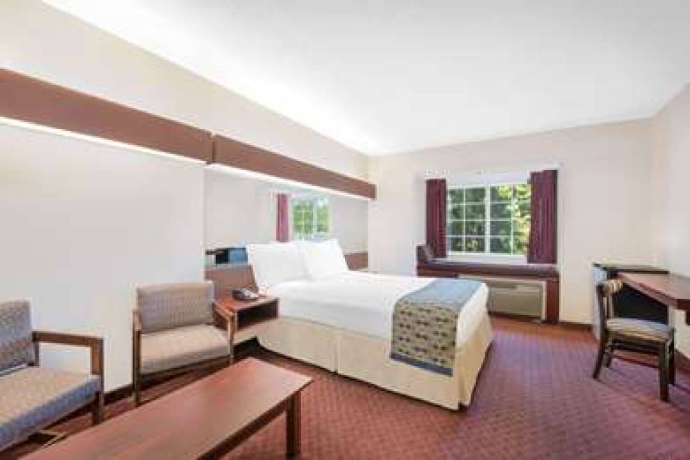 MICROTEL INN & SUITES BY WYNDHAM HA 3