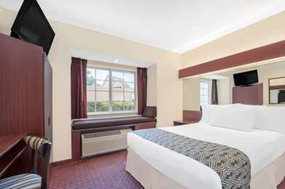 MICROTEL INN & SUITES BY WYNDHAM HA 4