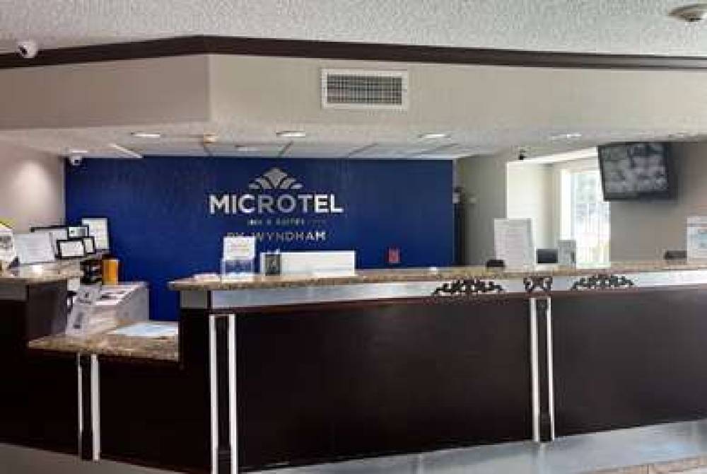 Microtel Inn & Suites By Wyndham Houston 4
