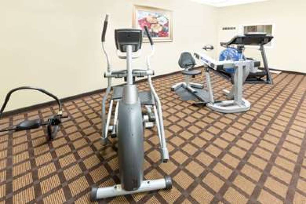 Microtel Inn & Suites By Wyndham Ozark 4