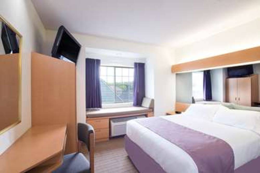 Microtel Inn & Suites By Wyndham Plattsburgh 5