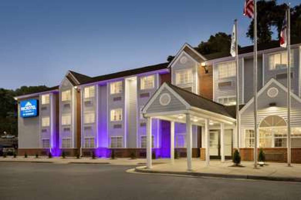 Microtel Inn & Suites By Wyndham Ra