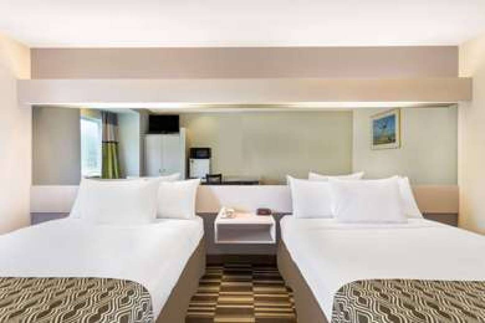 Microtel Inn & Suites By Wyndham Richmond Airport 8