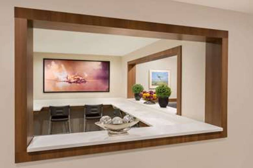 Microtel Inn & Suites By Wyndham Richmond Airport 4