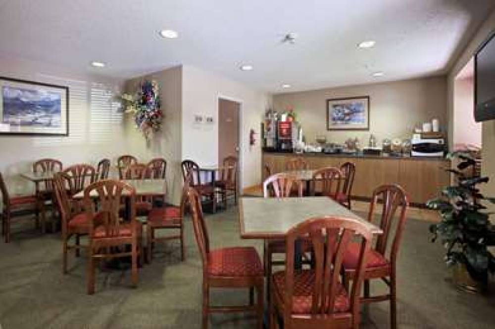 Microtel Inn & Suites By Wyndham Roseville/Detroit Area 4