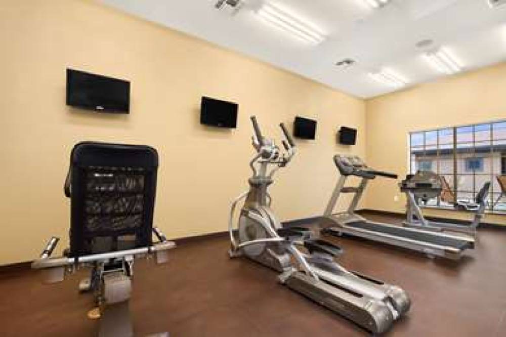Microtel Inn & Suites By Wyndham Round Rock 4
