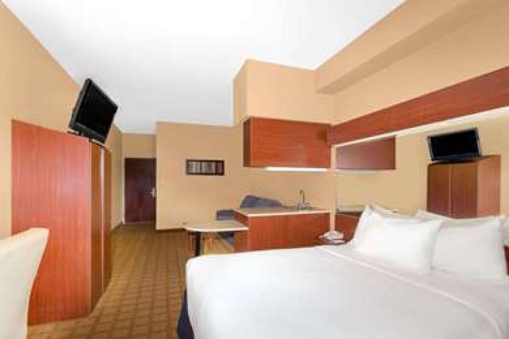 Microtel Inn & Suites By Wyndham Starkville 6