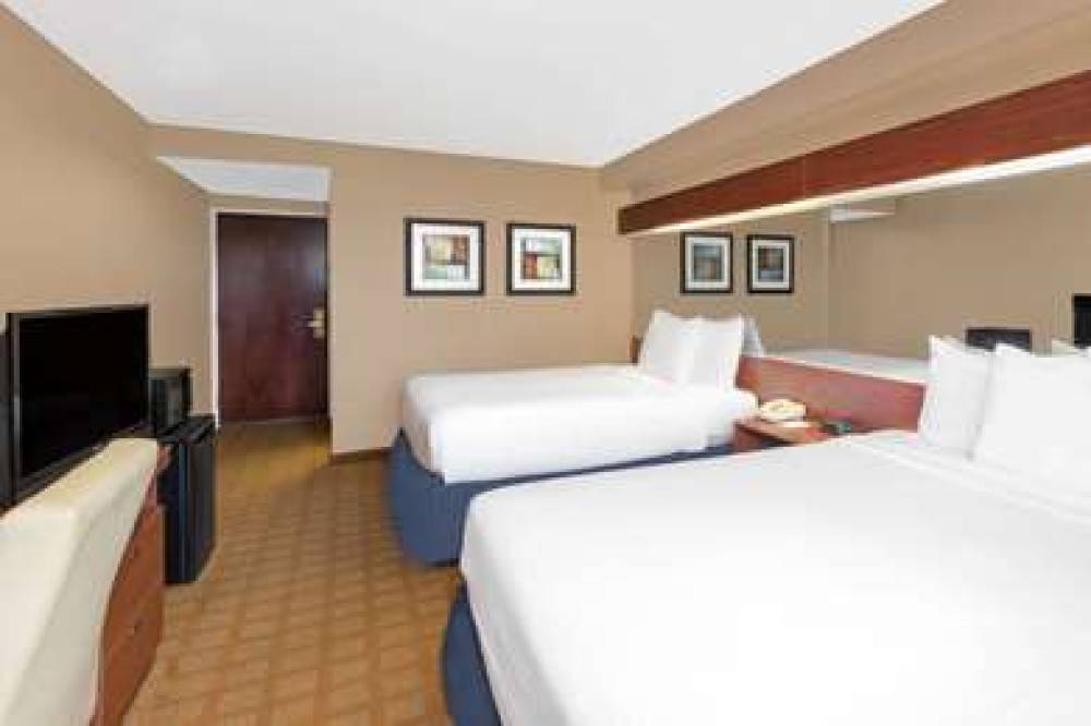 Microtel Inn & Suites By Wyndham Starkville 8