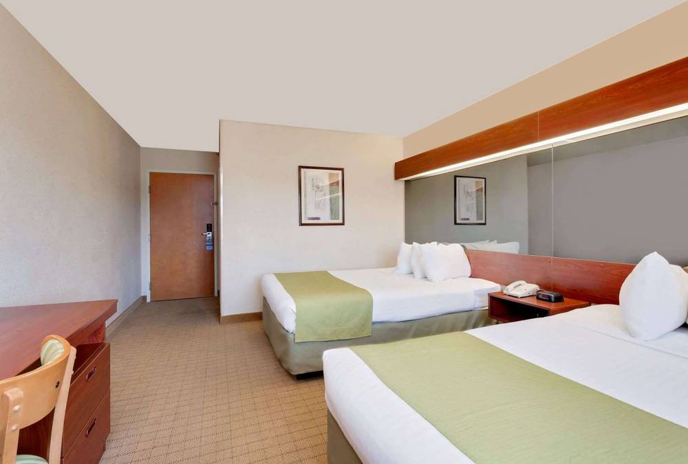 Microtel Inn & Suites By Wyndham Wellsville 9