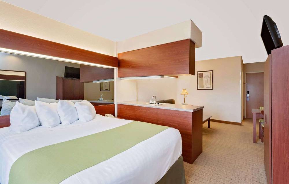 Microtel Inn & Suites By Wyndham Wellsville 3