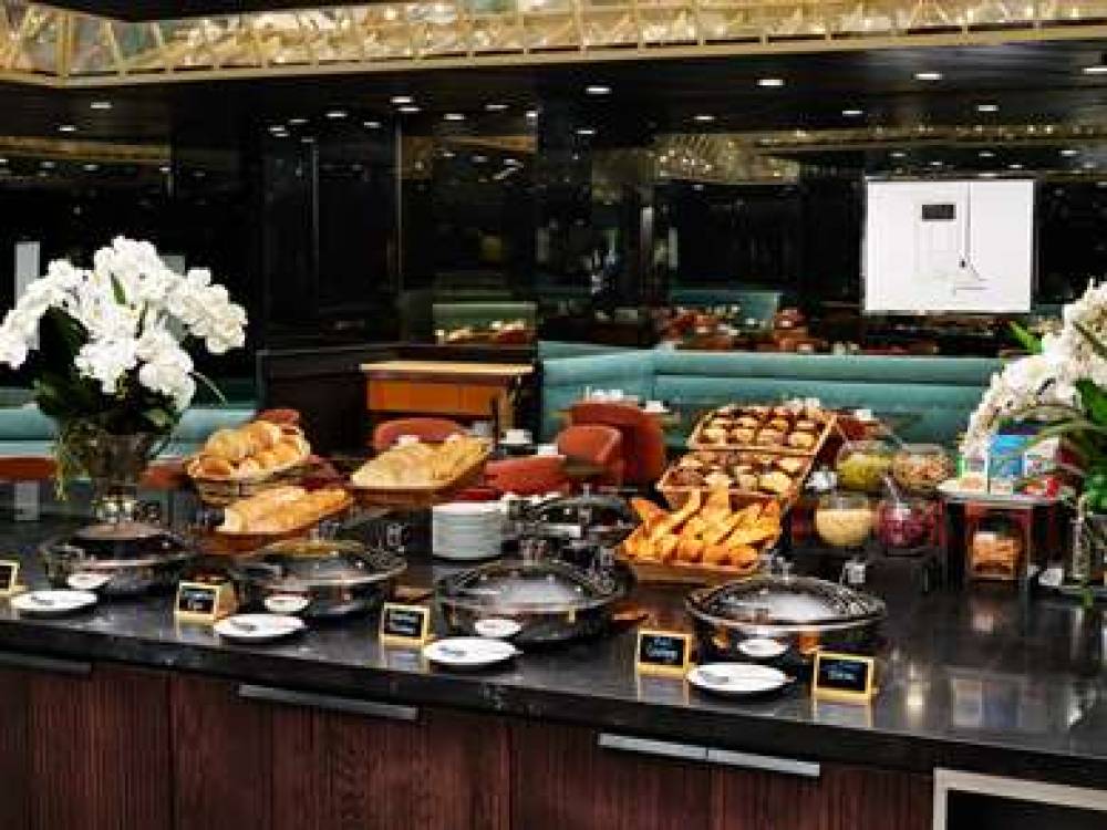 Millennium Hilton New York One UN Plaza 8