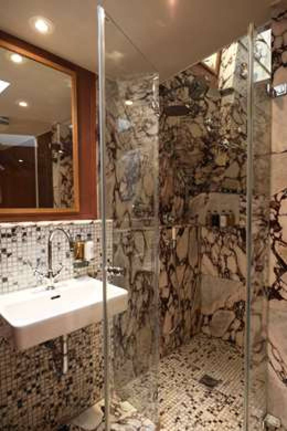 MIMIS HOTEL SOHO 5
