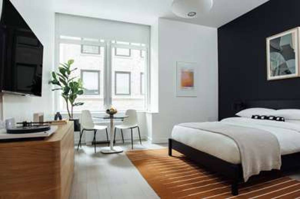MINT HOUSE AT 70 PINE BY KASA 4