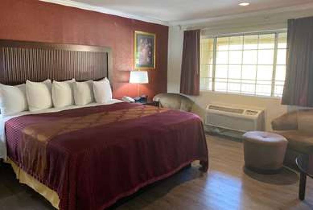 MISSION INN AND SUITES 4