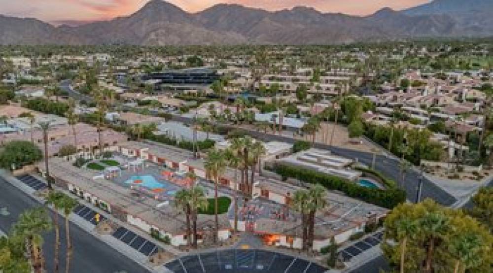 Mojave Resort 9
