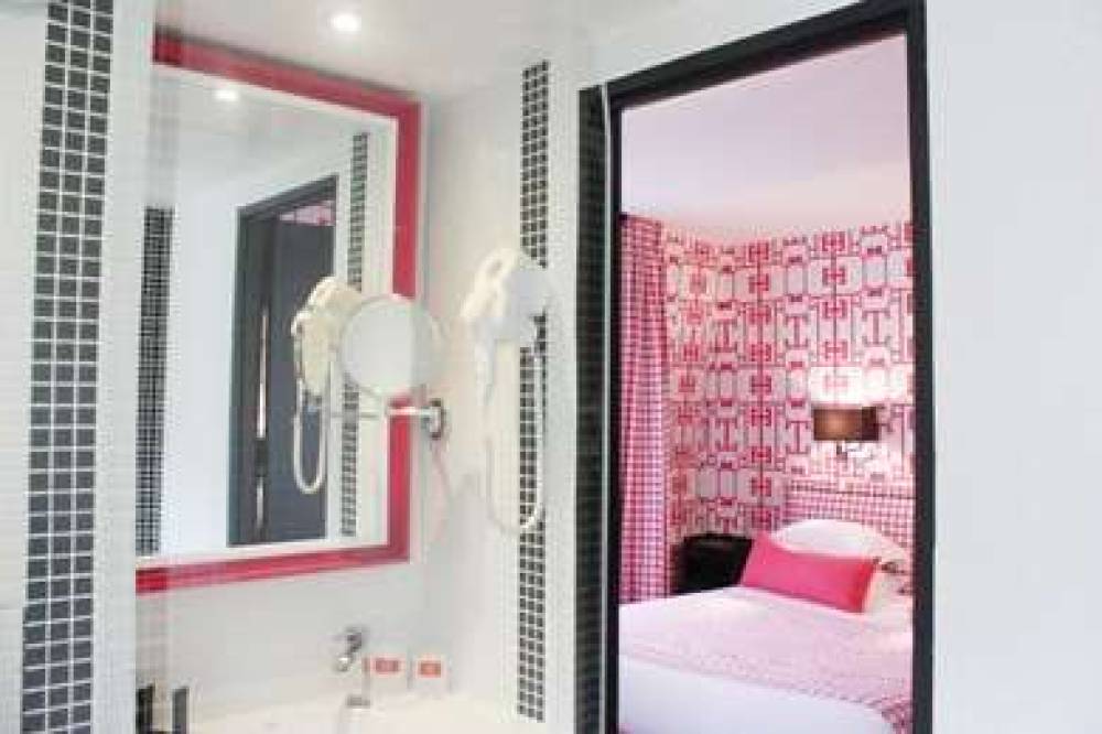 MONCEAU ELYSEES 8