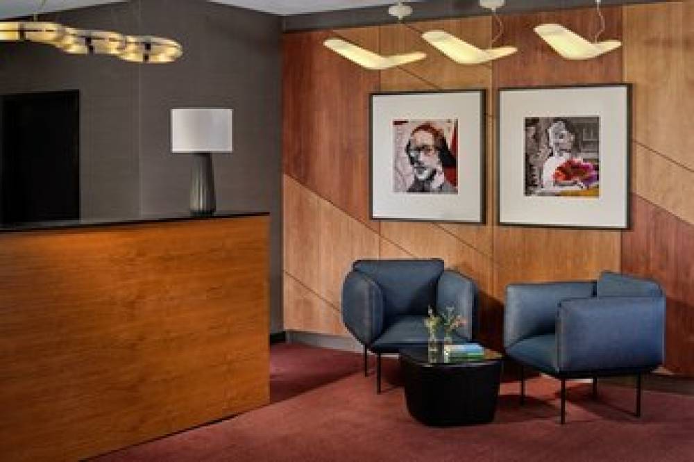 Montcalm East Autograph Collection 2