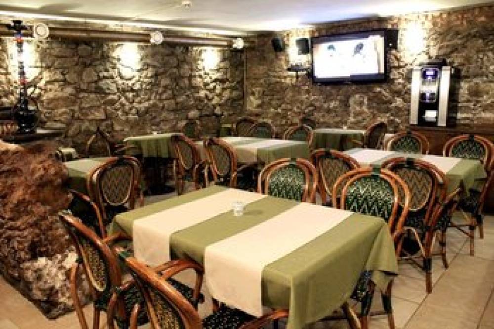 Monte Kristo Hotel 9