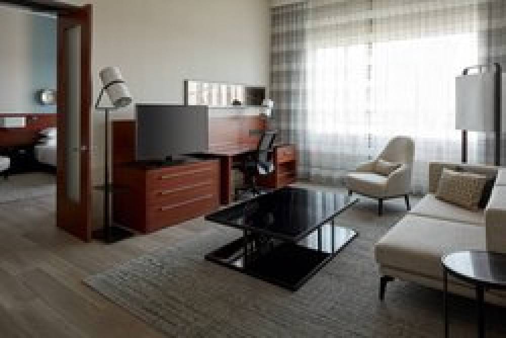 Montreal Airport Marriott In-Terminal Hotel 6