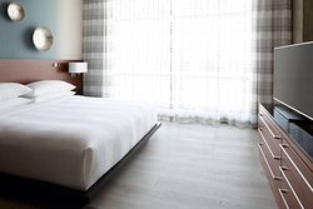 Montreal Airport Marriott In-Terminal Hotel 5