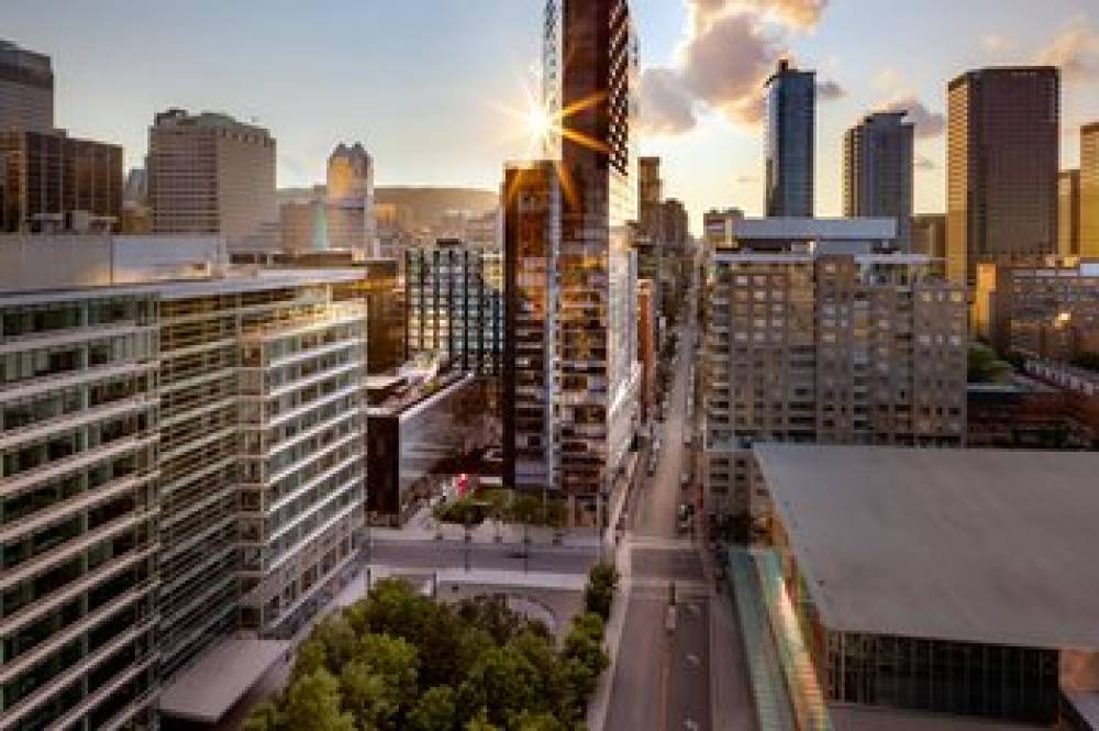 Montreal Downtown Autograph Collection 2