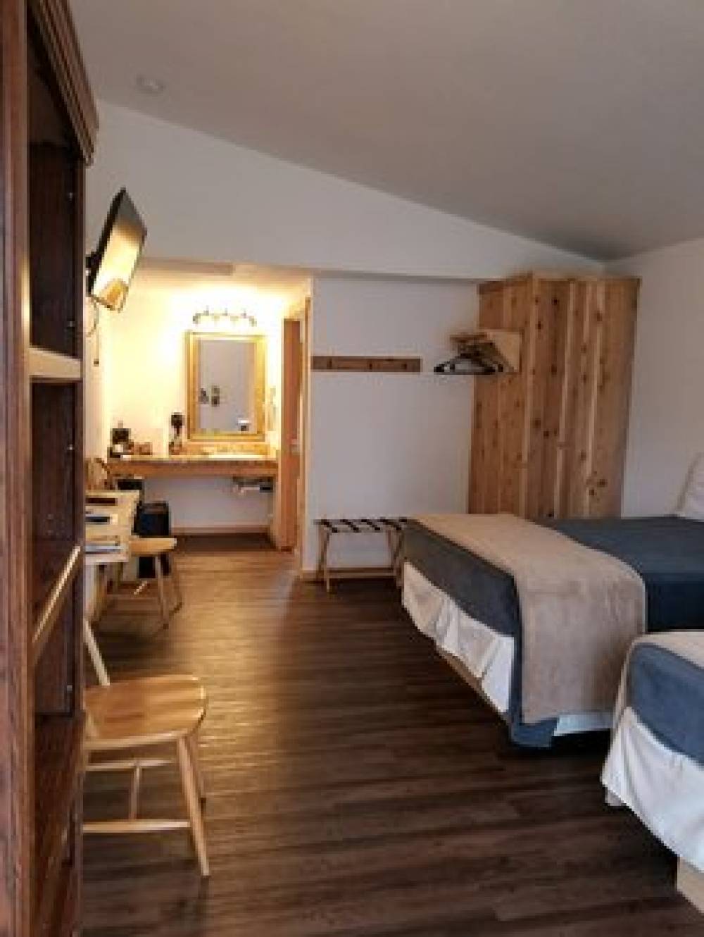 Moose Inn 4