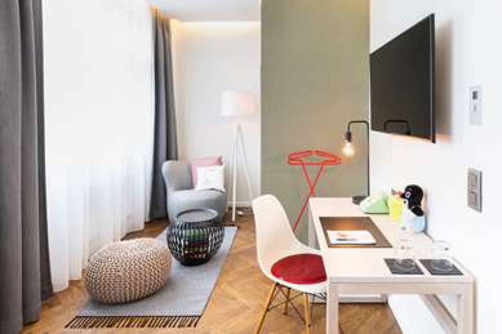 MOSAIC HOUSE 6