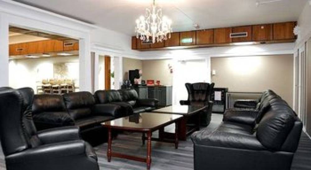 MOSS HOTEL 4