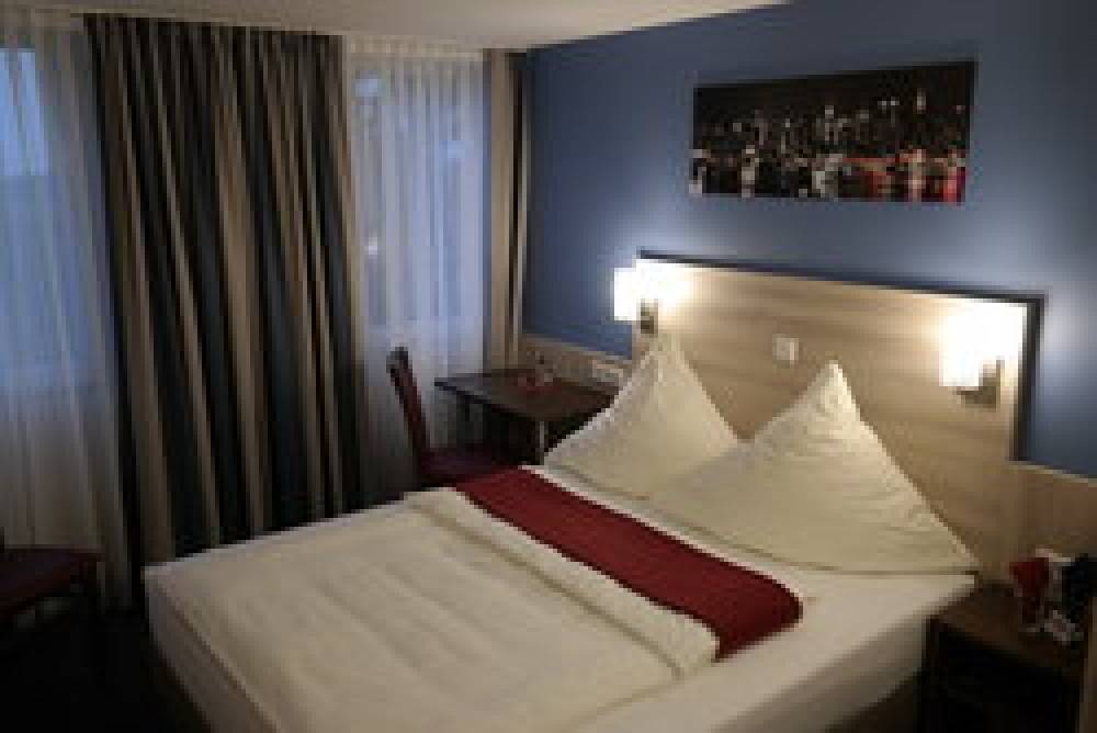 Motel 44 8
