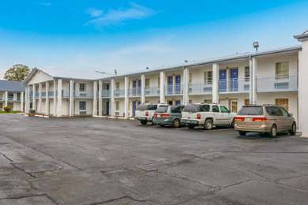 MOTEL 6 ALEXANDRIA-SOUTH 6
