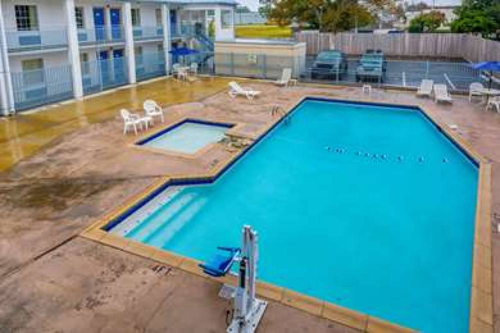 MOTEL 6 ALEXANDRIA-SOUTH 1