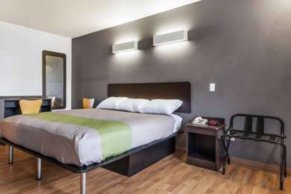 MOTEL 6 ALEXANDRIA-SOUTH 9
