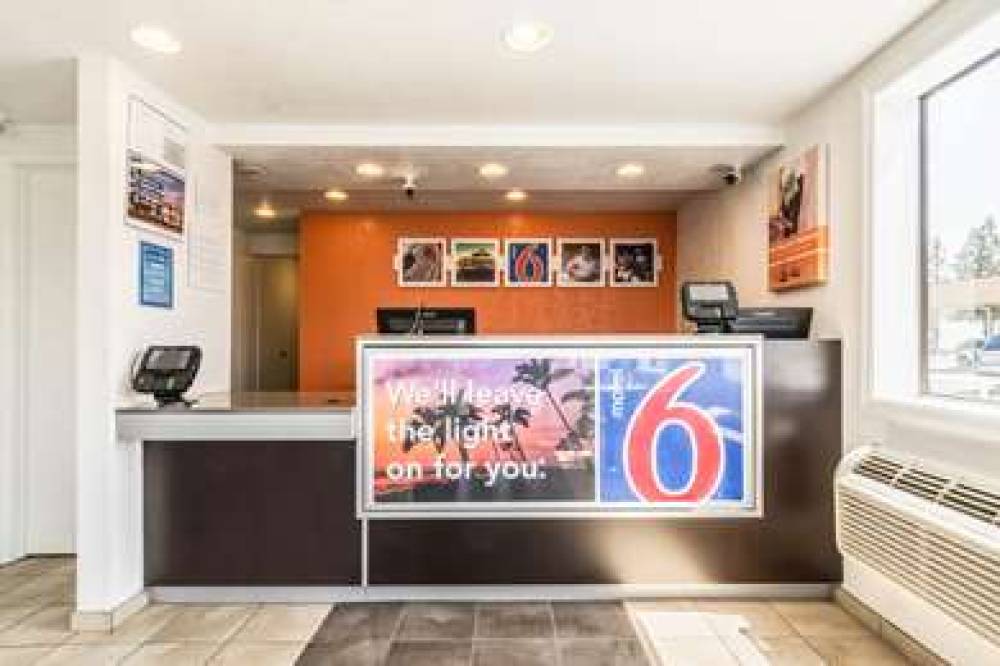 Motel 6 Anaheim - Fullerton East 2