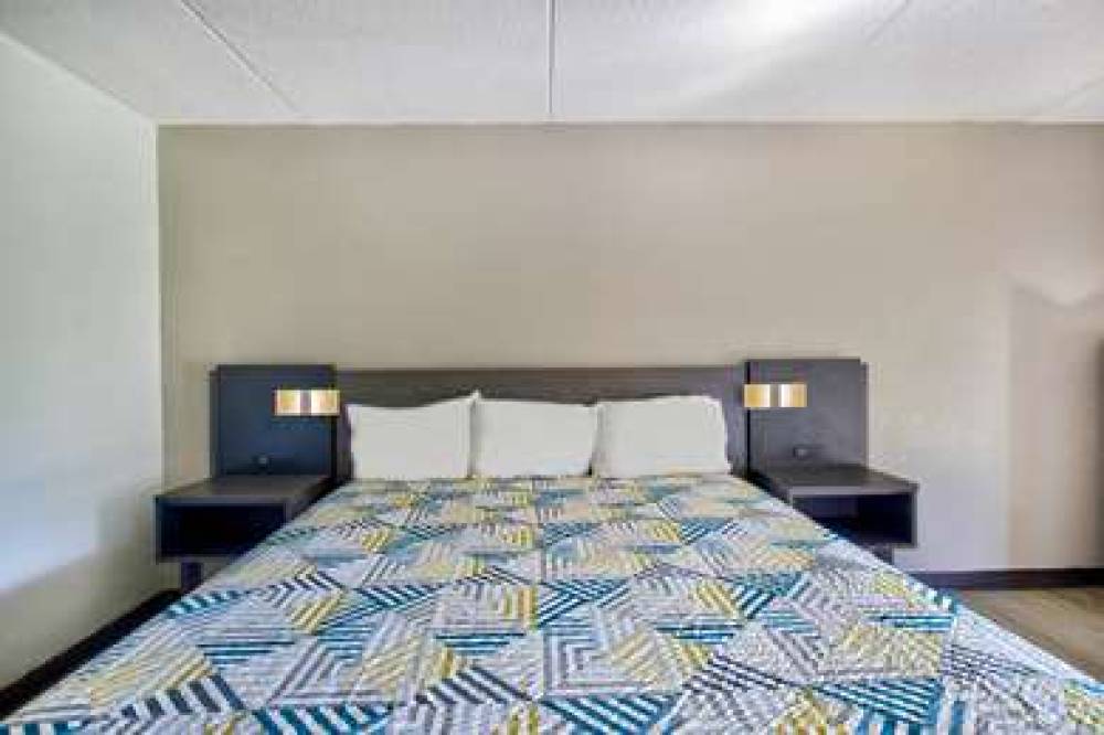 MOTEL 6 ASHLAND 8