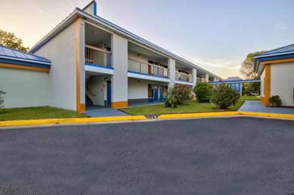 MOTEL 6 ASHLAND 1