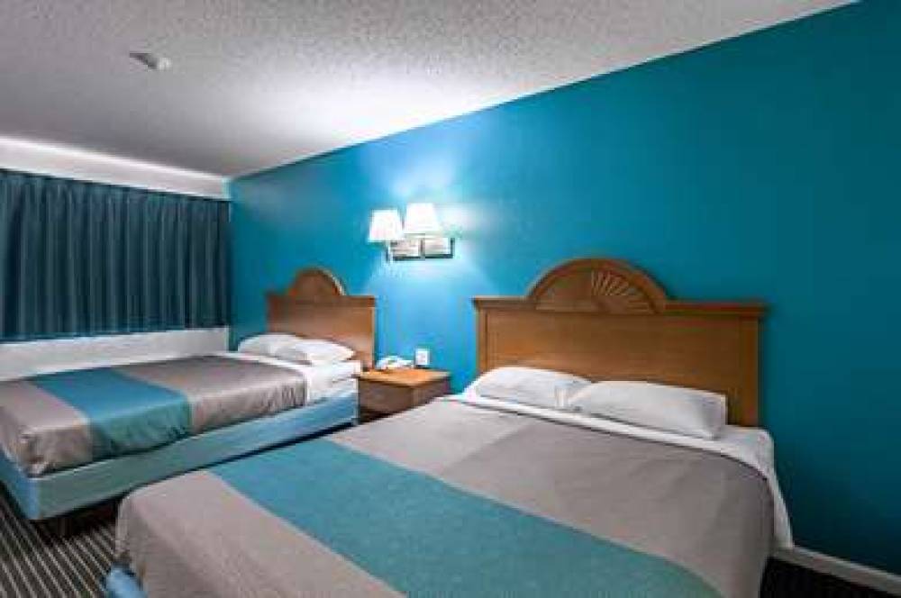 MOTEL 6 AZLE, TX 3