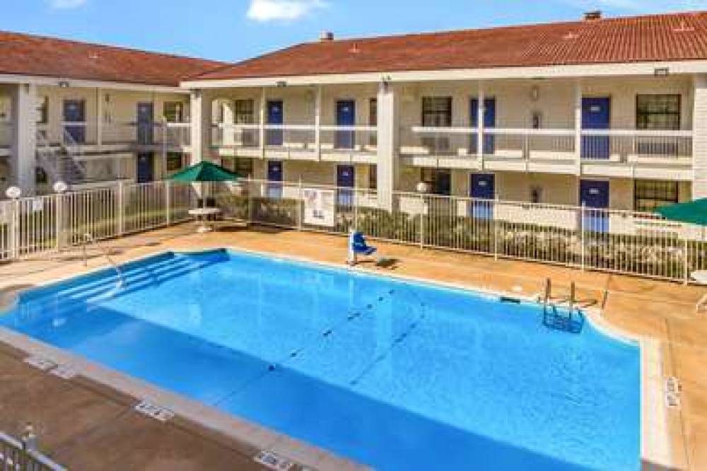 Motel 6 - Baytown - Garth Rd 2