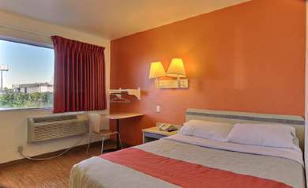 MOTEL 6 BISMARCK 6